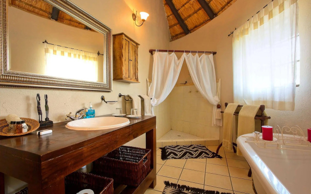 Mvuradona Safari Lodge