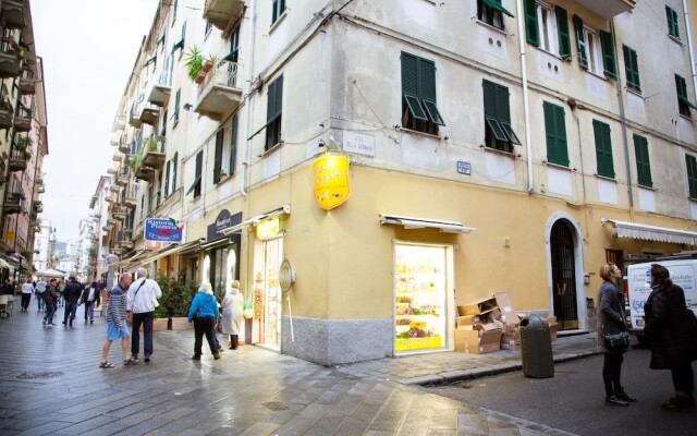 Apartments & Suites 5 Terre La Spezia