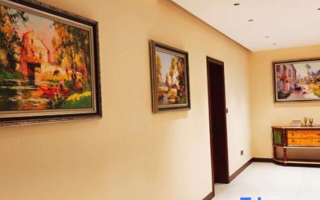 Yangxin Xiandao Lake Lihu Maple Moon Homestay