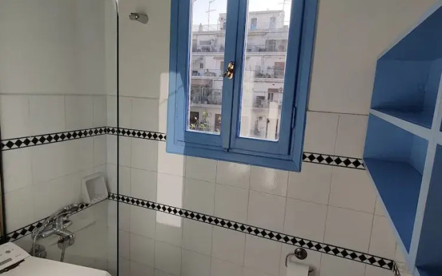 Cosy 1BR Apt With Balcony in Vibrant Exarcheia
