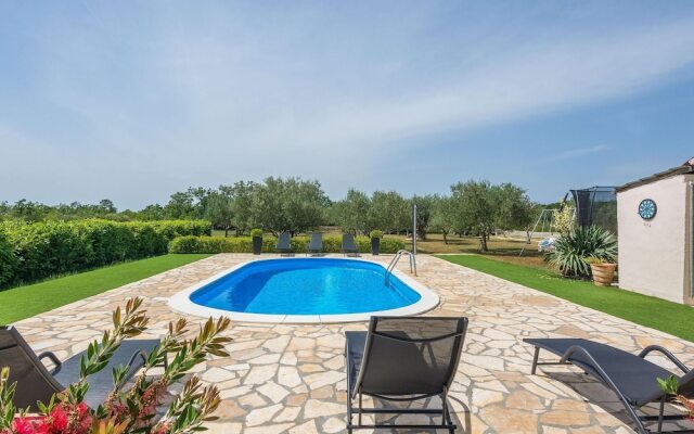 Villa Josipa-with Pool and Beautiful Garden