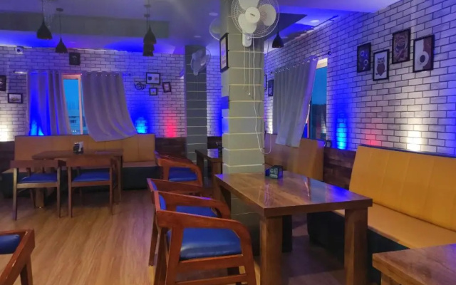 Hotel Paradise Inn