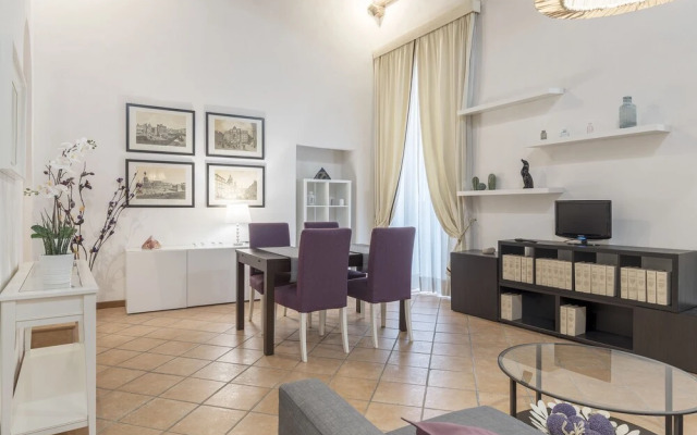 Pantheon Charming Apartment