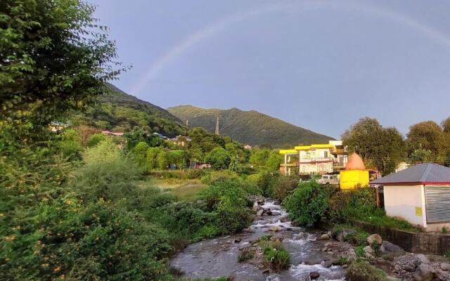 The Lost Hostels-Bir - Landing Site
