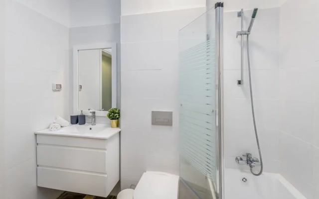 luxury garden apartment heated pool