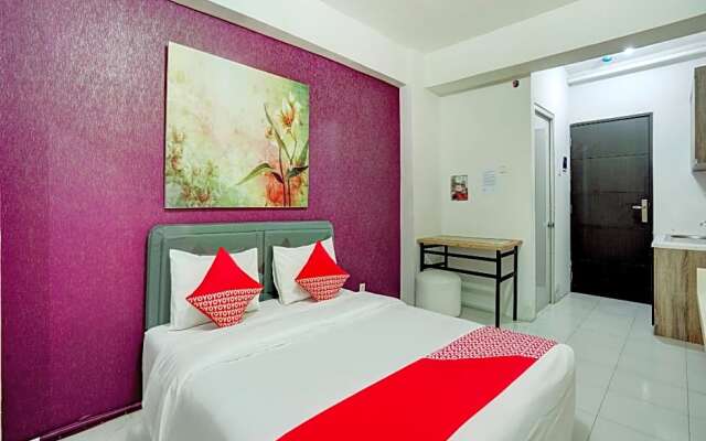 OYO Flagship 90087 Apartment Menara Rungkut 2