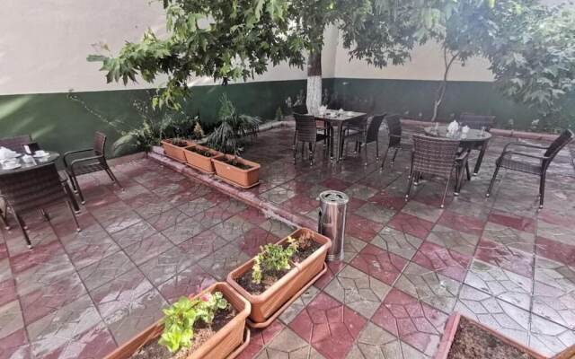 Soprano Guest House