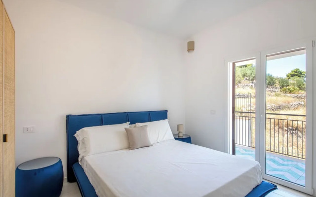 Sea Frame Design Apartments with Pool by Wonderful Italy