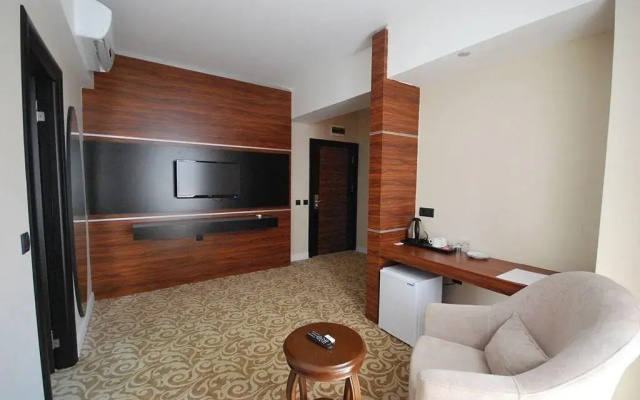 Madame Tadia Hotel