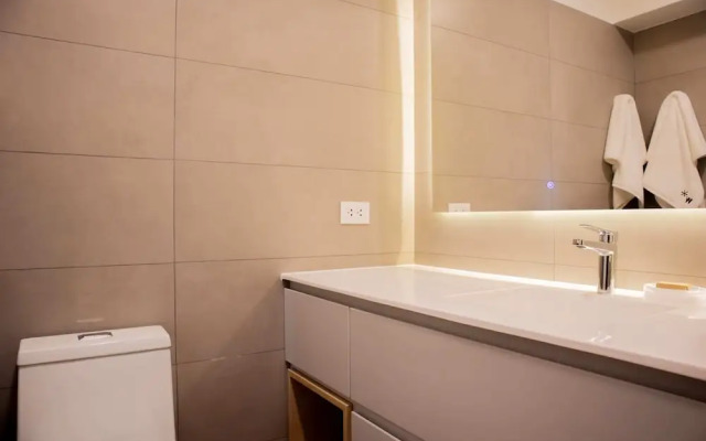 w Charming 2BR Stay in Miraflores