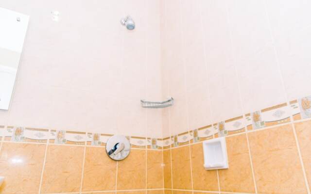 Elegant And Spacious 2Br At Frenchwalk Apartment Near Moi