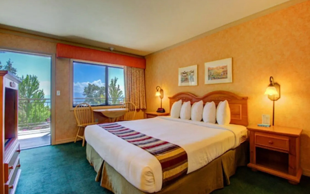 Pepper Tree Inn