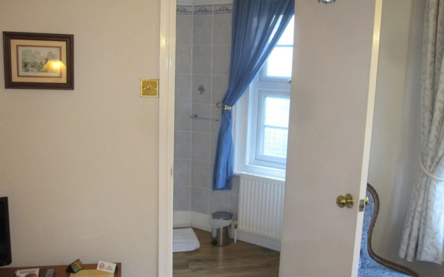 Clayhill House Bed & Breakfast
