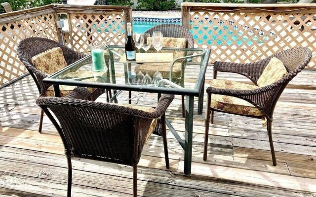 Island Gem B 2 Bedroom Villa by RedAwning