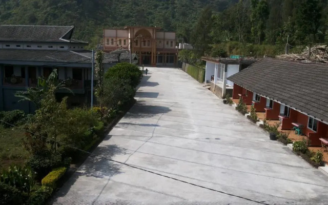 Nadia Hotel