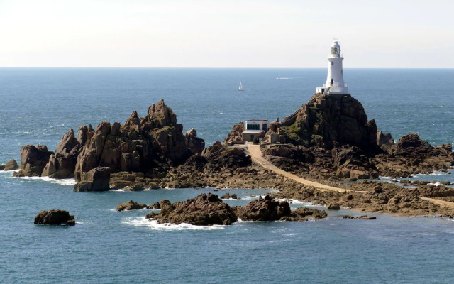 Welcoming Holiday Home in Brainville With Fenced Garden