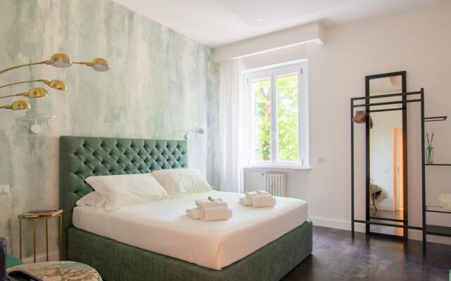 Leopolda Family in Florence