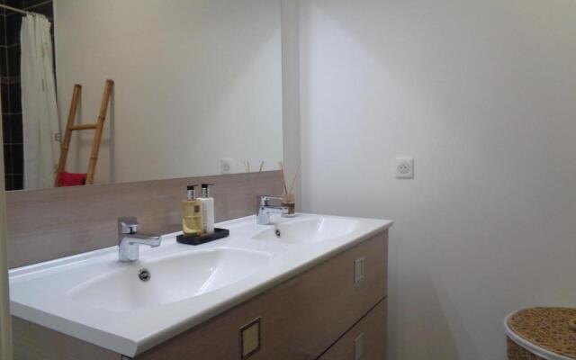 Appartement Arcachon, 3 Pièces, 6 Personnes - Fr-1-374-49