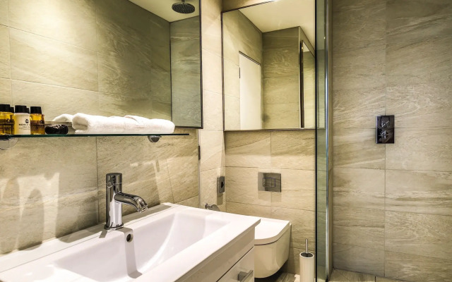 The Knaresborough by Aura Collection