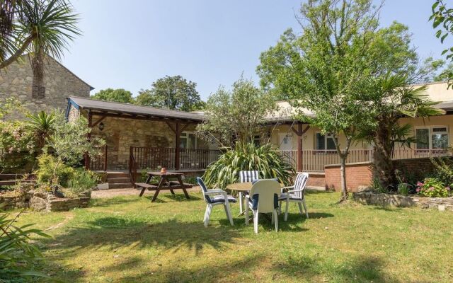 Riverhouse Lodge