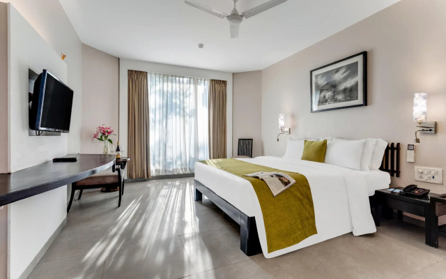 Whispering Palms Beach Resort – Guest Rooms – Candolim