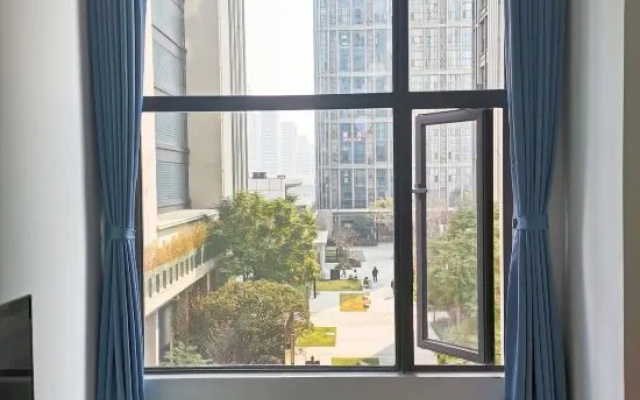 Apartment Apartment (Sansheng Huaxiang Branch, Jinjiang Campus, West China Second Hospital) – Balcony – Chengdu