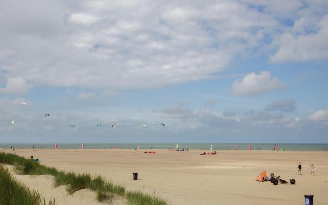 Attractive Holiday Home with Large Terrace Nearby Eastern Scheldt
