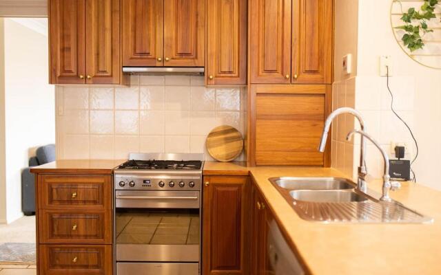 Goldfinch Way Stunning & Spacious Home Sleeps 11
