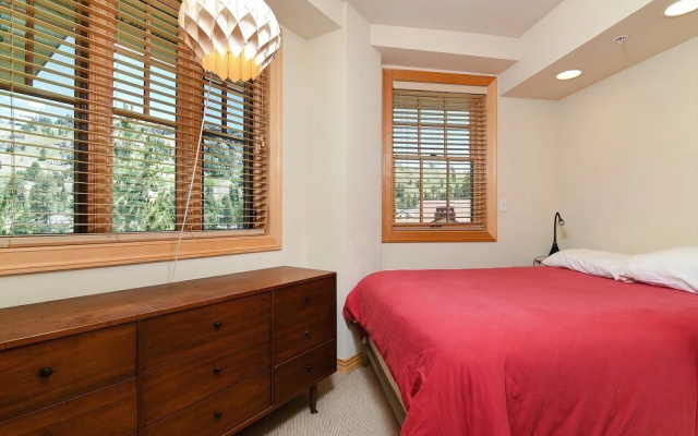 Meadow Stone Condo #402
