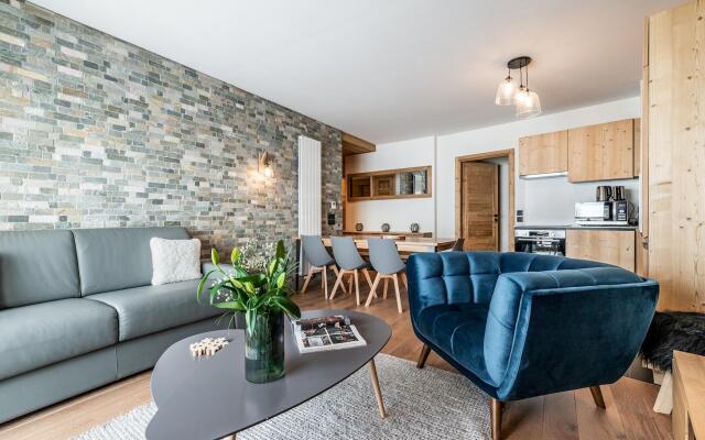 SORBUS - Contemporary Apartment in Luxury Residence