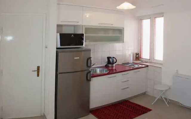 Leonarda Apartments