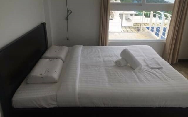 Bikyeong Hotel and Restaurant