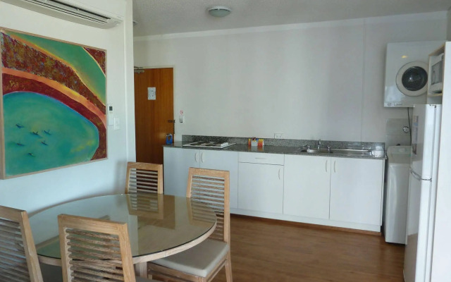 Cullen Bay Resort