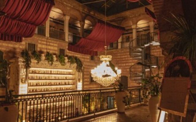 Han 1772 Hotel
