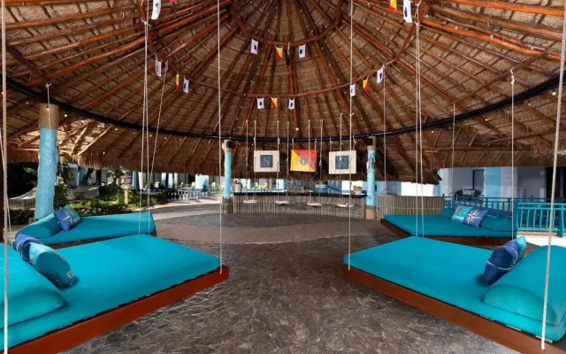 Margaritaville Island Reserve Riviera Cancún - A Karisma All-Inclusive Experience for All