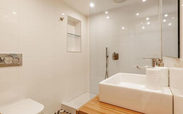 4 bedroom luxury duplex with sea views by Puerto Banus