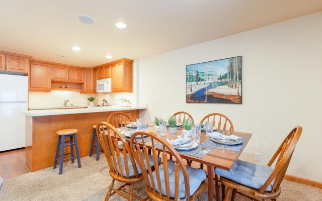 Everything You Need - 2BR Steps To Gondola