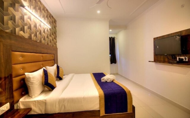 Hotel Ark Of Avalon