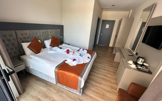 Side Golden Rock Hotel 16+ Adults Only