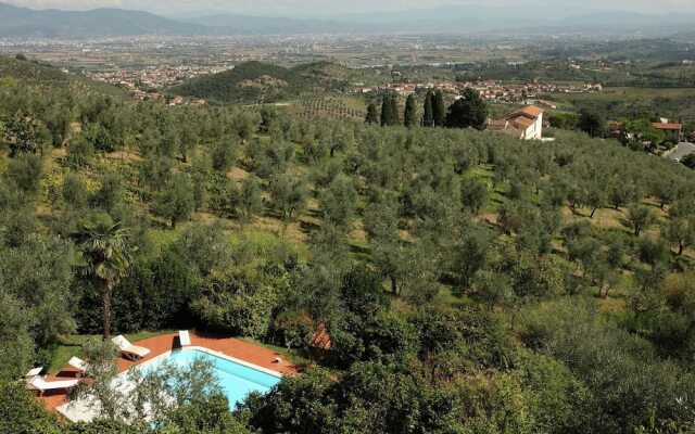 Spacious Villa in Carmignano With Private Swimming Pool