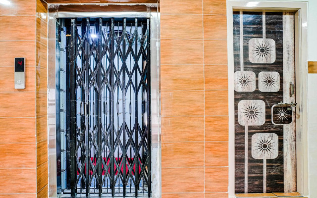 OYO HYD1516 Hotel Aroma Classic