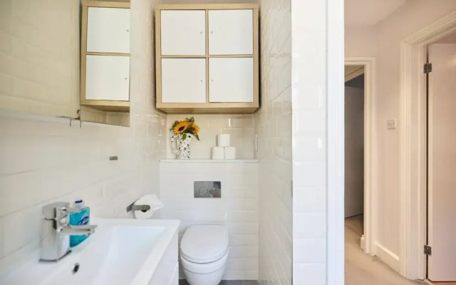 The Brunswick Retreat - Warm 3bdr Flat With Balcony