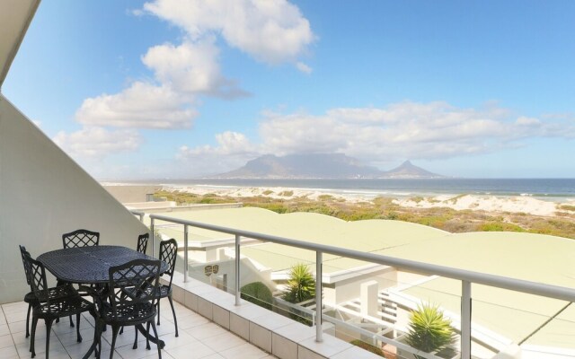 Dolphin Beach H103