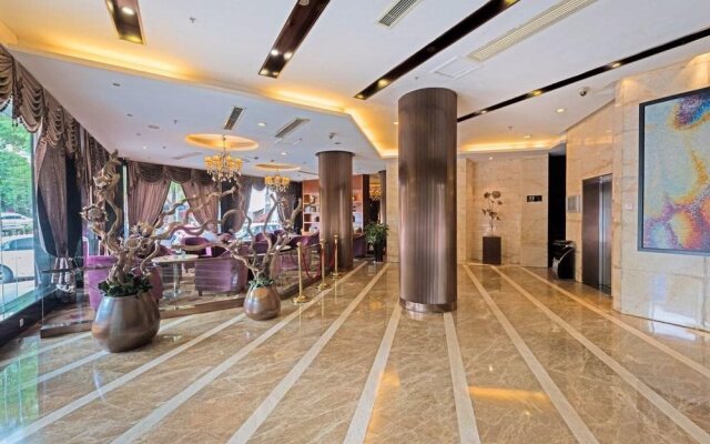 Ejon Kins Hotel