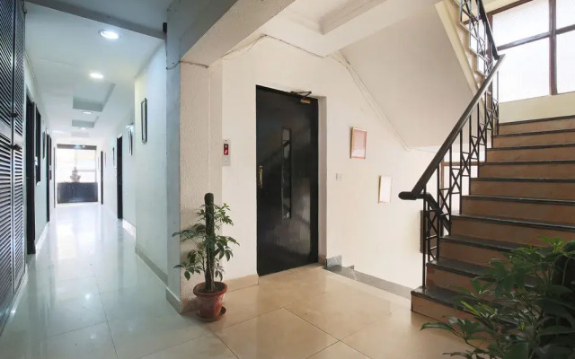 FabHotel Kailash Colony Metro Station