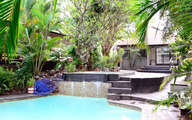 Laletsa Lodge