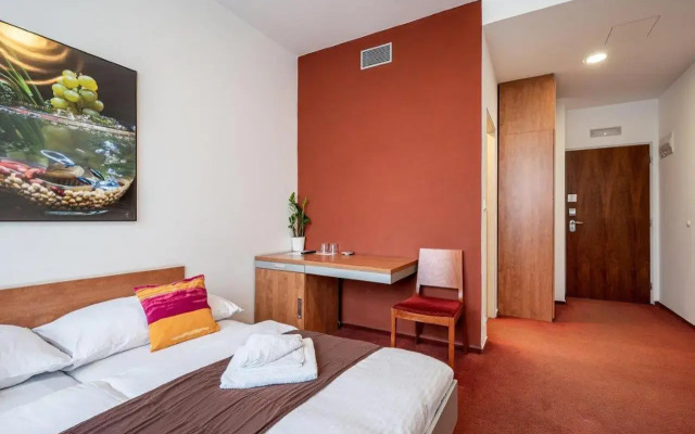 Hotel Ruby Blue