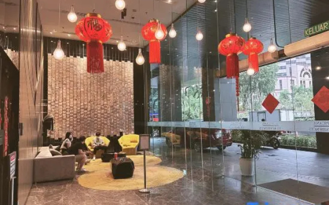 Queen Suites Tropicana The Residence by KLCC