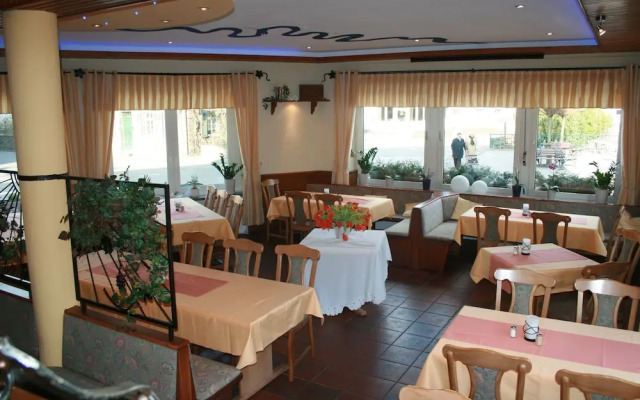 Mosel-Weinhotel-Steffensberg