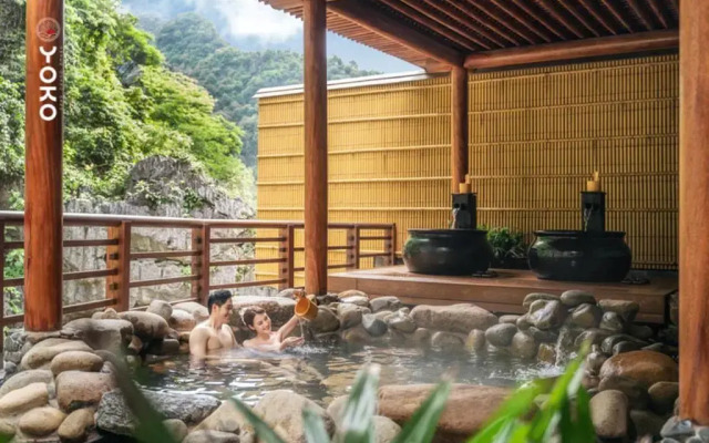 Yoko Onsen Quang Hanh